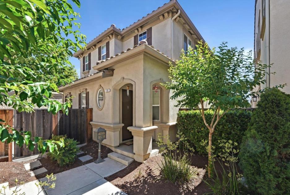 125 Lusitano Way, Gilroy