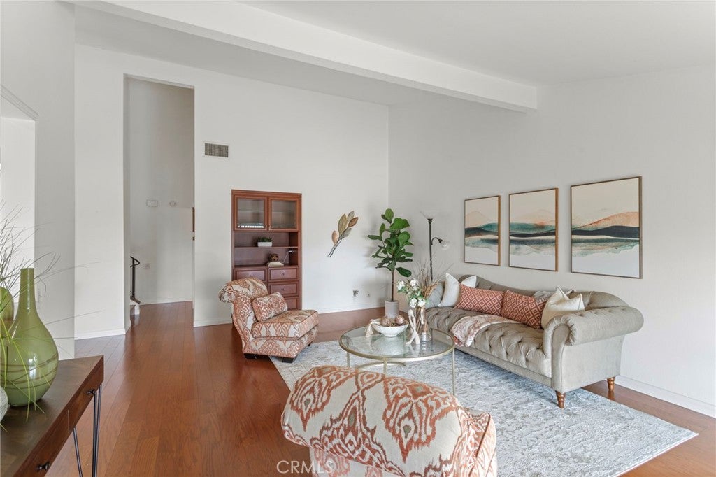 Photo of Listing #OC25234322