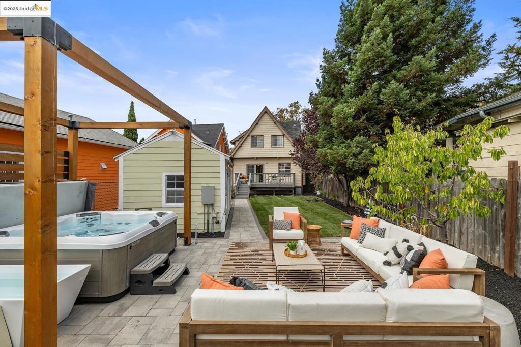 891 61st St, Oakland