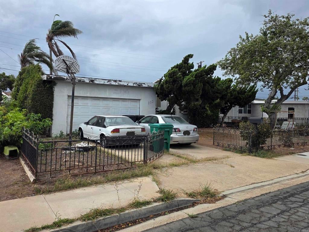 Photo of Listing #PTP2507840