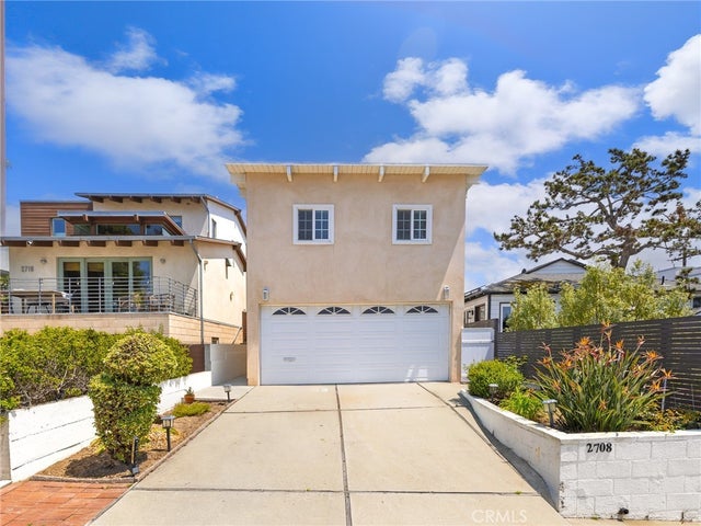 2708 Pine, Manhattan Beach.