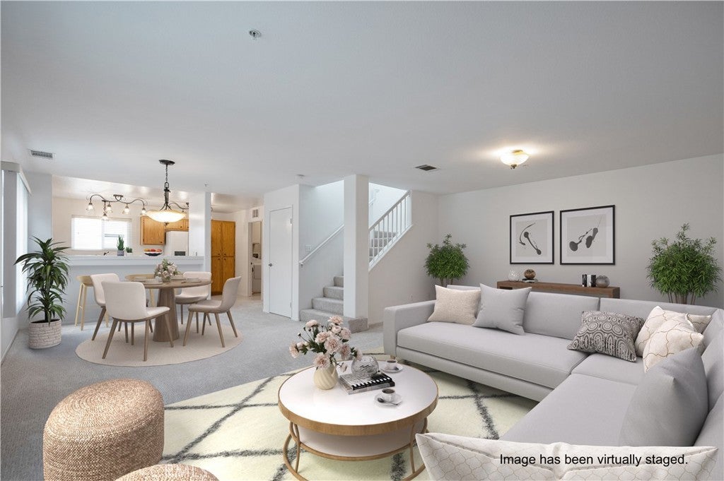 Photo of Listing #SB25239636