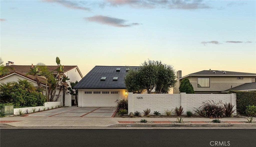 Photo of Listing #OC25240175