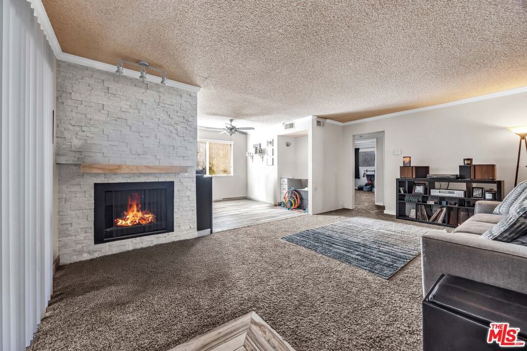 Photo of Listing #25606539