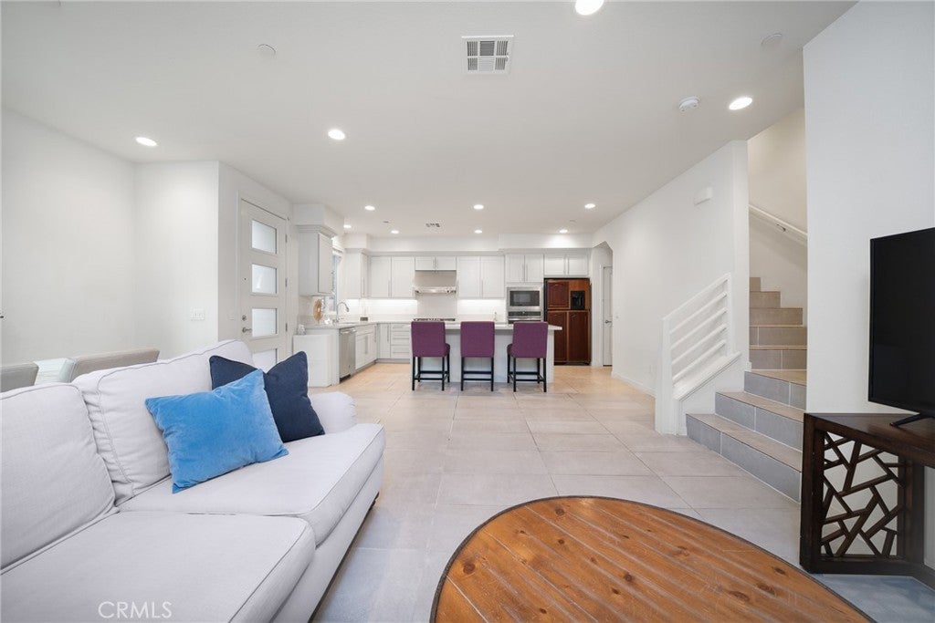 Photo of Listing #WS25236190