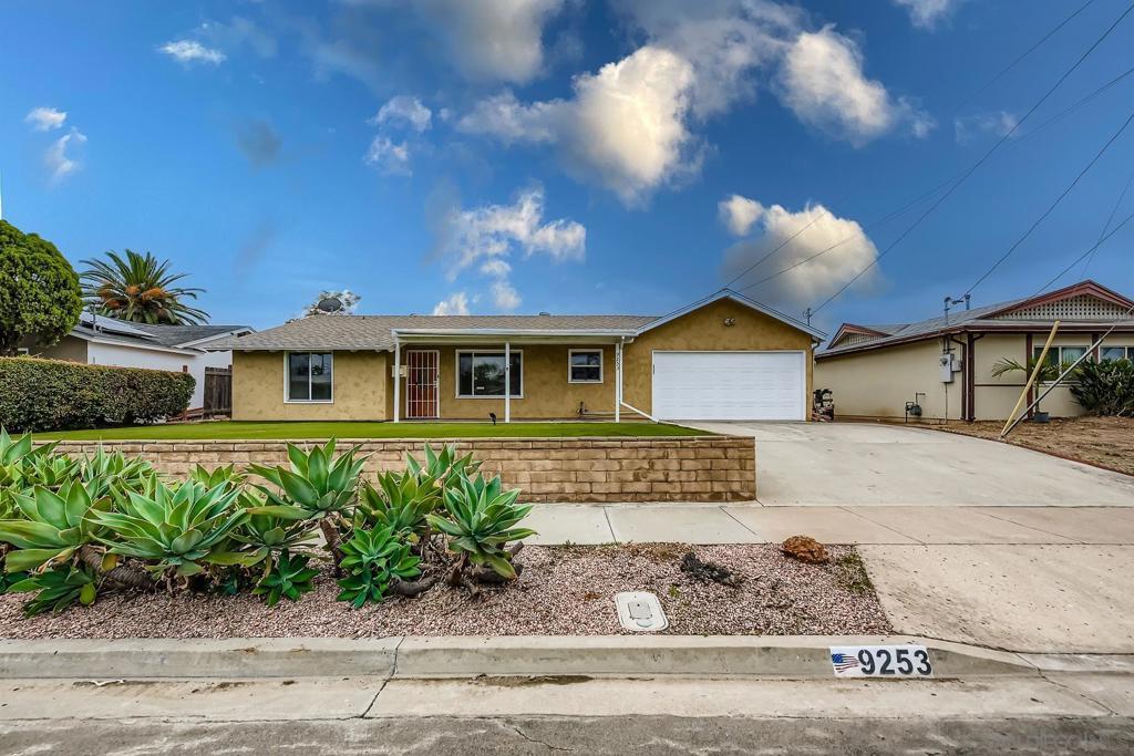 9253 Maranda Dr, Santee