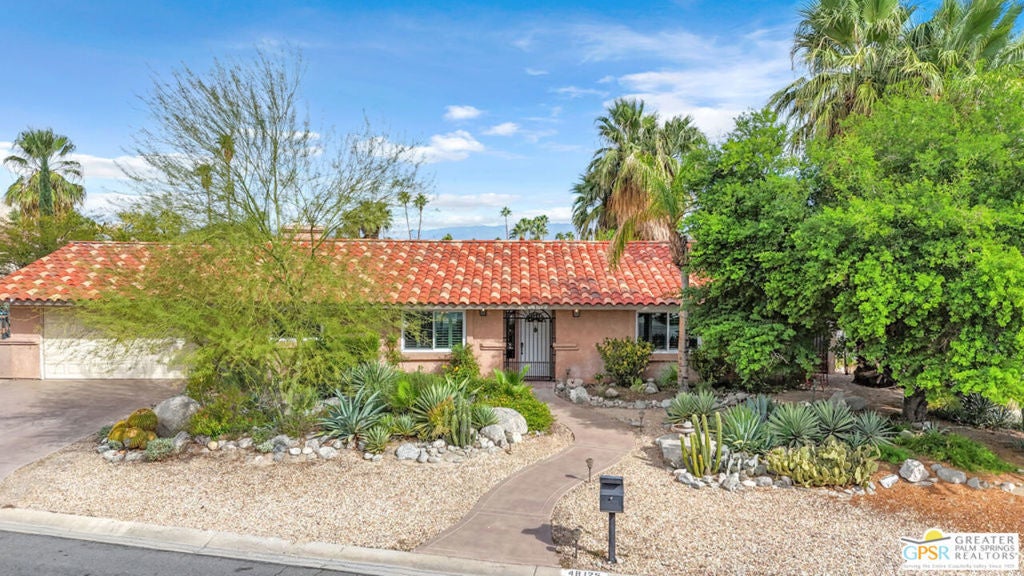 48125 Anita Circle, Palm Desert