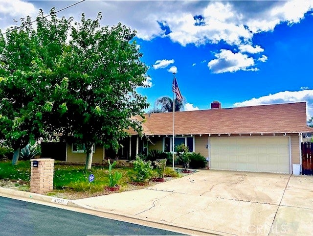 Photo of Listing #SW25240590