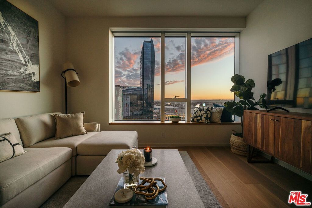 Photo of Listing #25606289