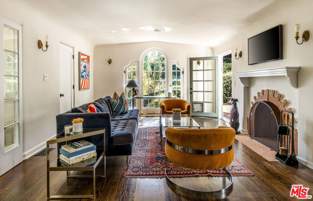 Photo of Listing #25606777