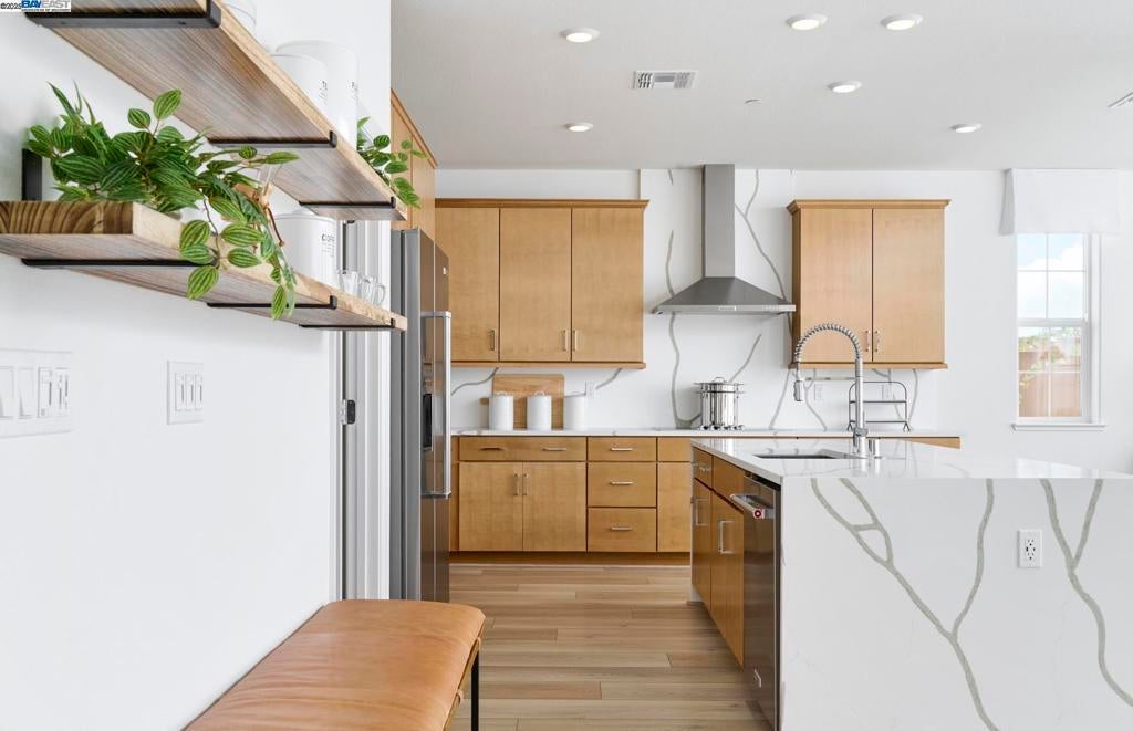 Photo of Listing #41114943