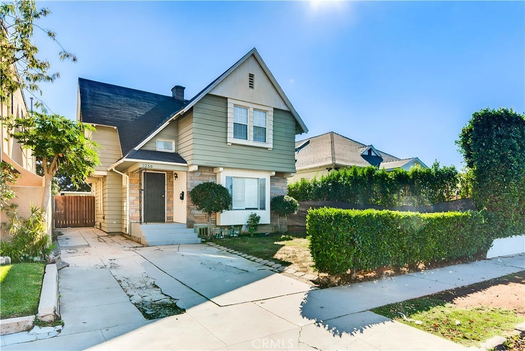 Photo of Listing #OC25220190