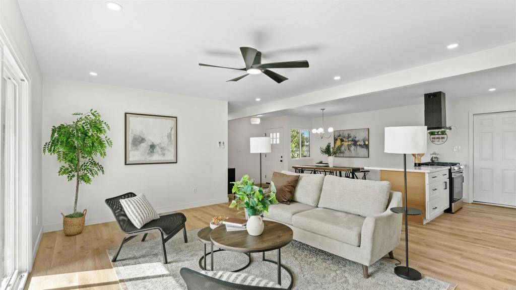 Photo of Listing #PTP2507881