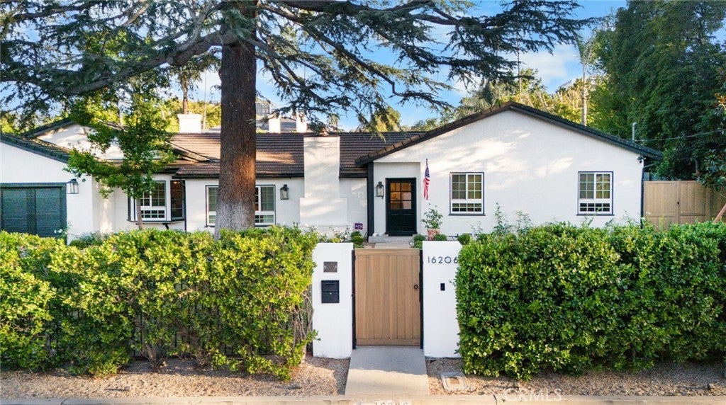 Photo of Listing #SR25240733