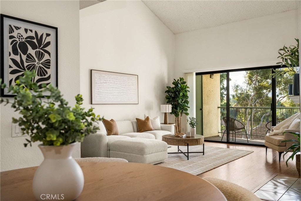 Photo of Listing #PW25241154