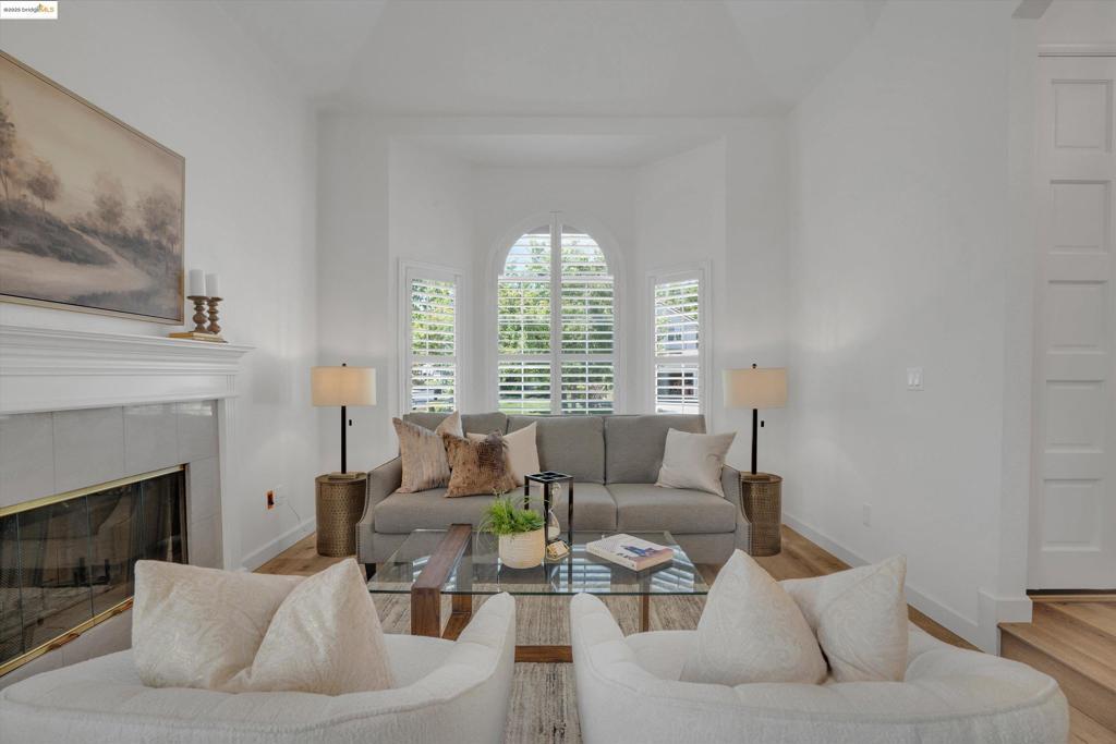 Photo of Listing #41114993