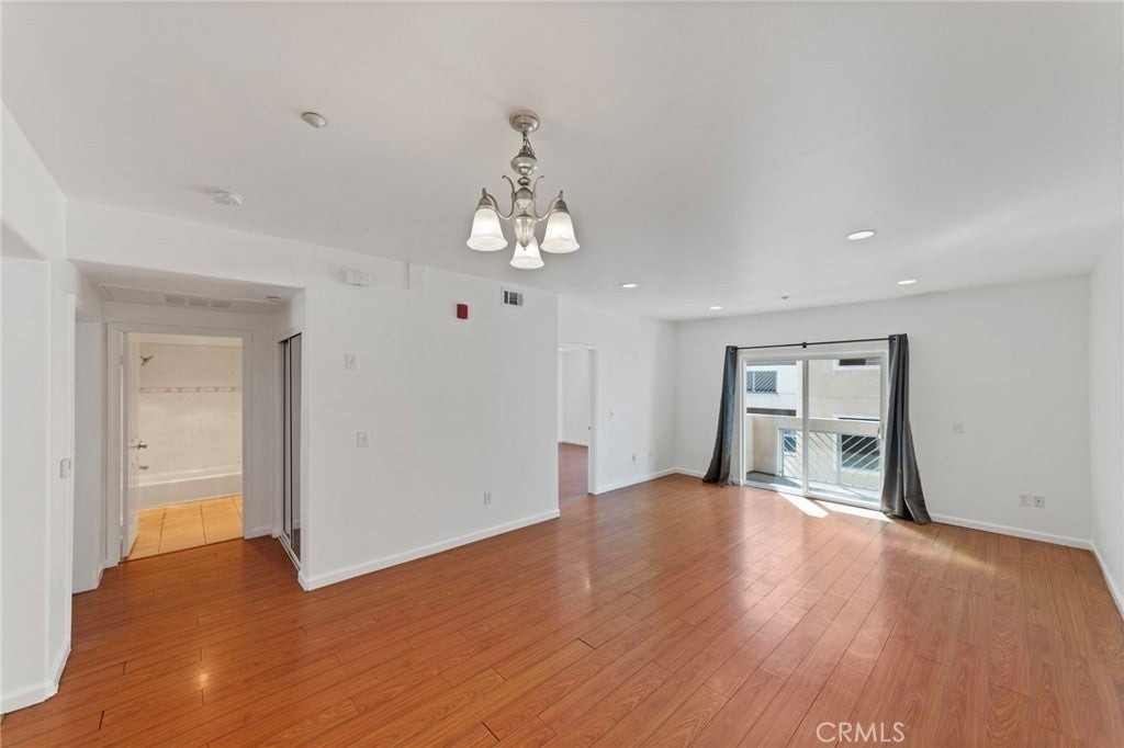 Photo of Listing #WS25241566