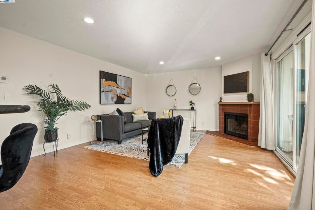 Photo of Listing #41115005