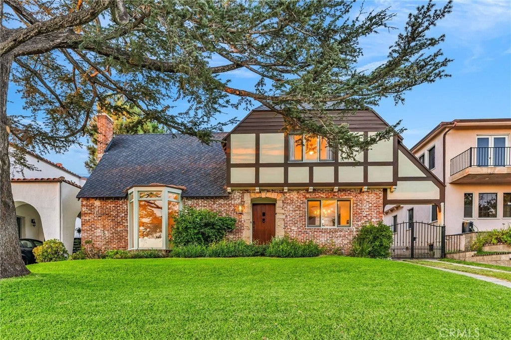 Photo of Listing #AR25241482