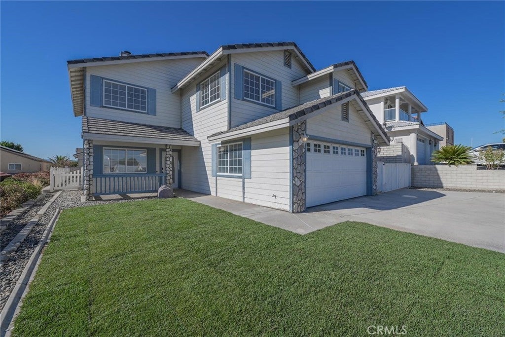 Photo of Listing #IV25241639