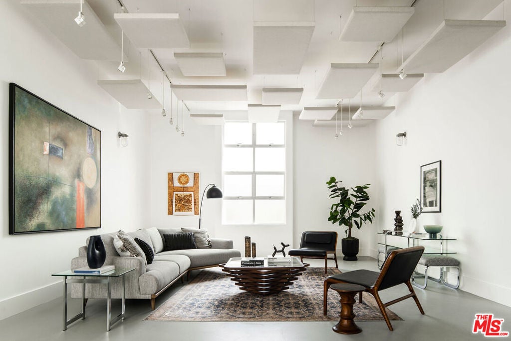 Photo of Listing #25607431