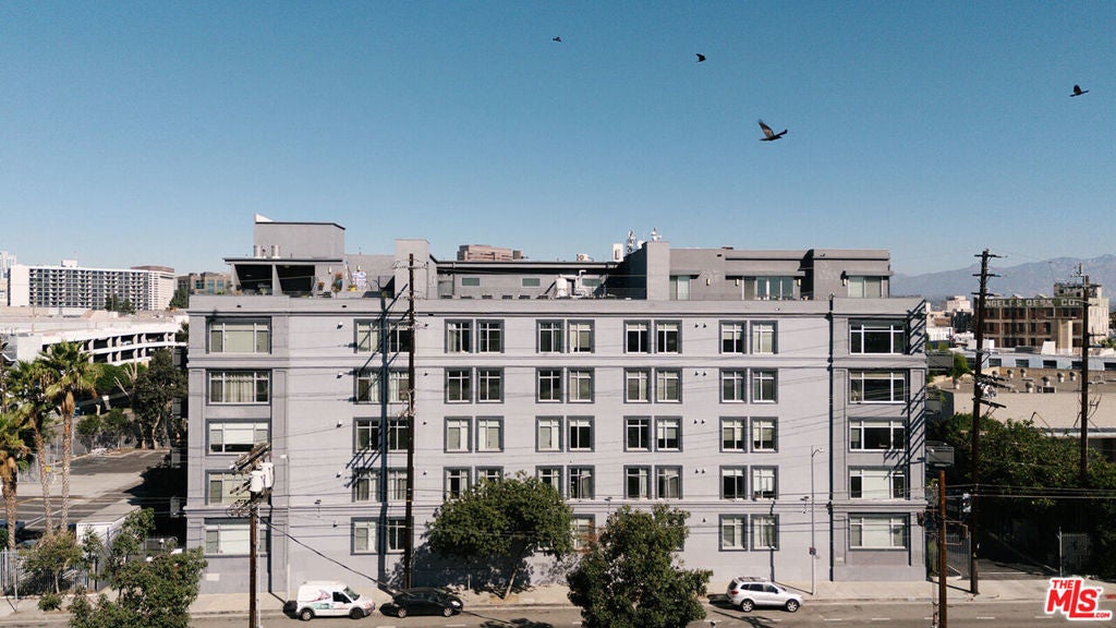 Photo of Listing #25606919