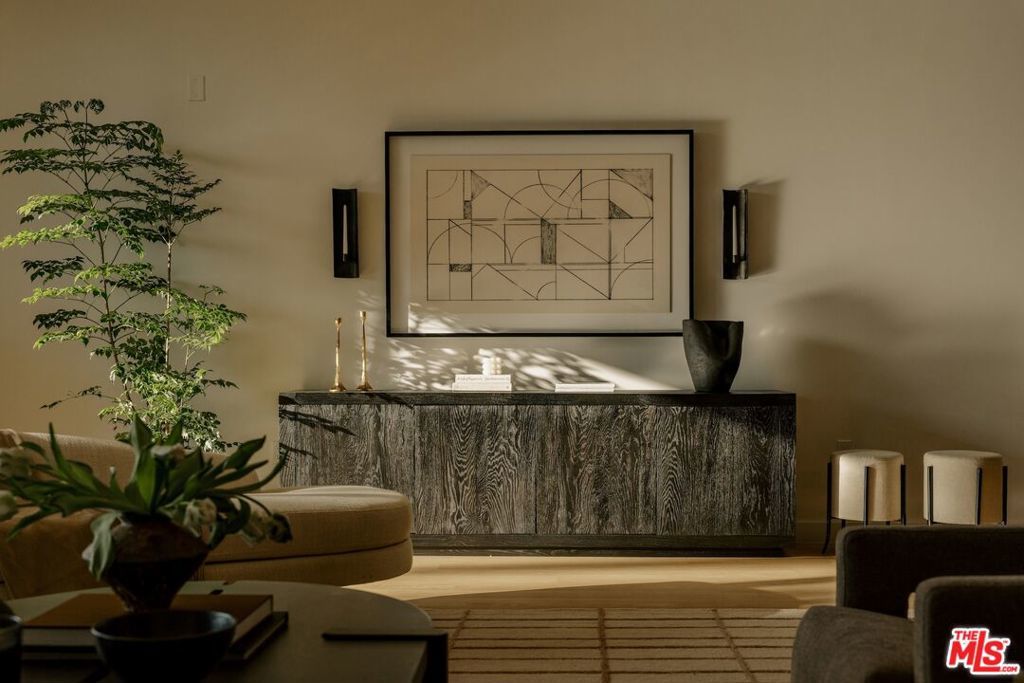 Photo of Listing #25606427