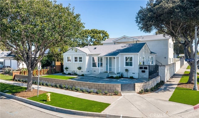 5602 Verdura Ave, Lakewood