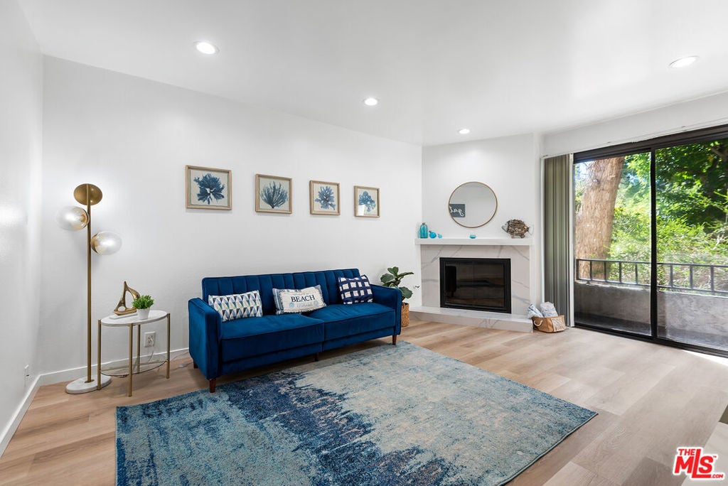 Photo of Listing #25601347