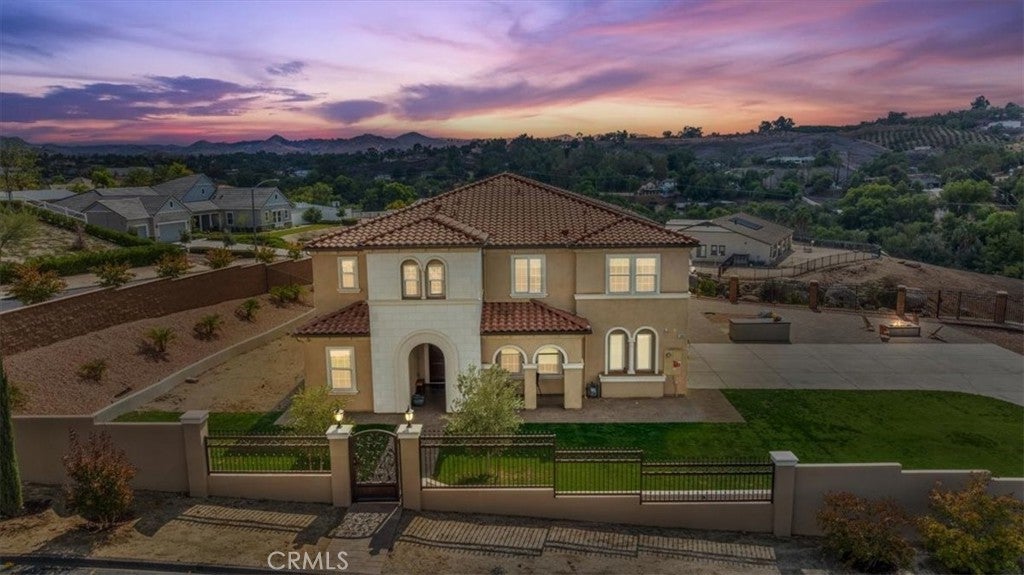 Photo of Listing #IV25241491