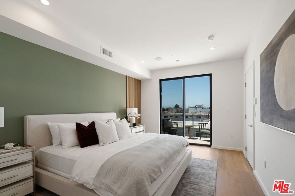 Photo of Listing #25606225