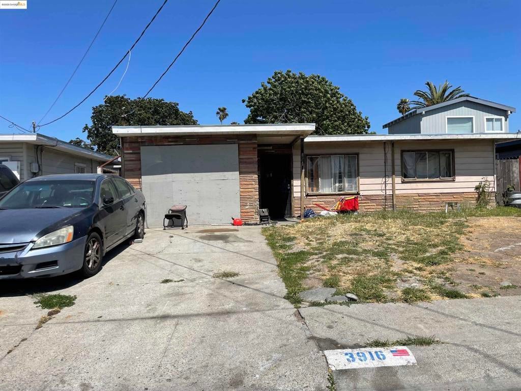 Photo of Listing #41115100