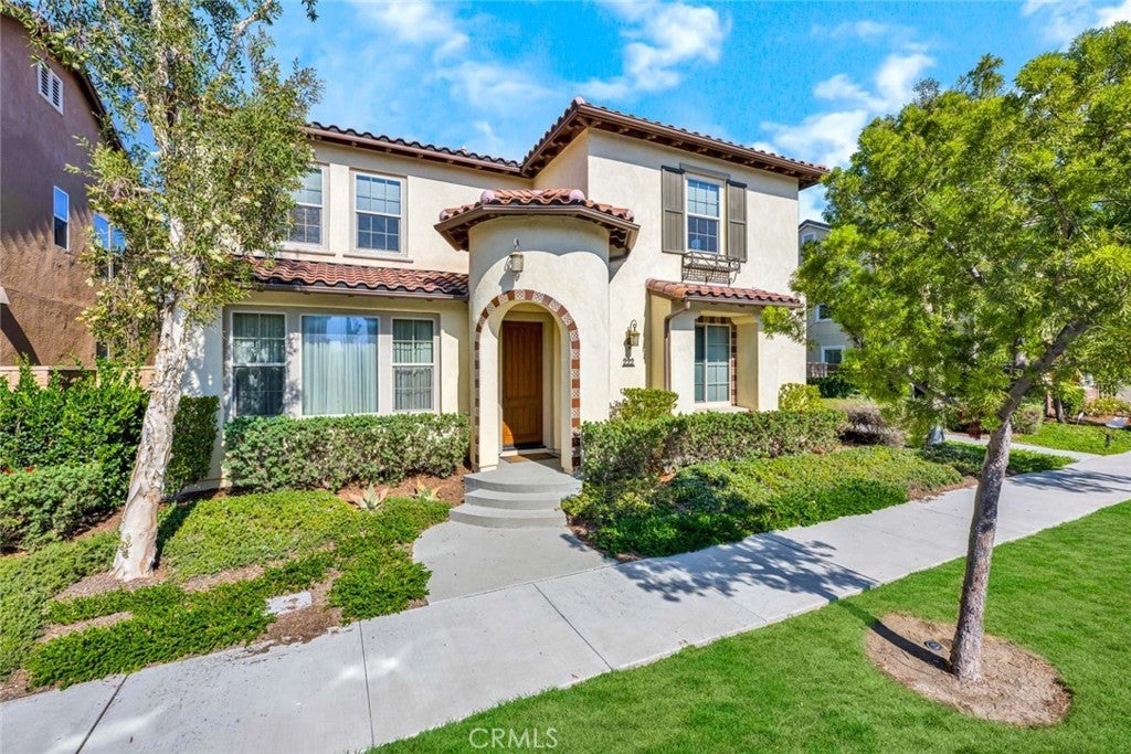 222 Barnes Road, Tustin