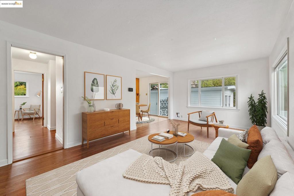 Photo of Listing #41115135