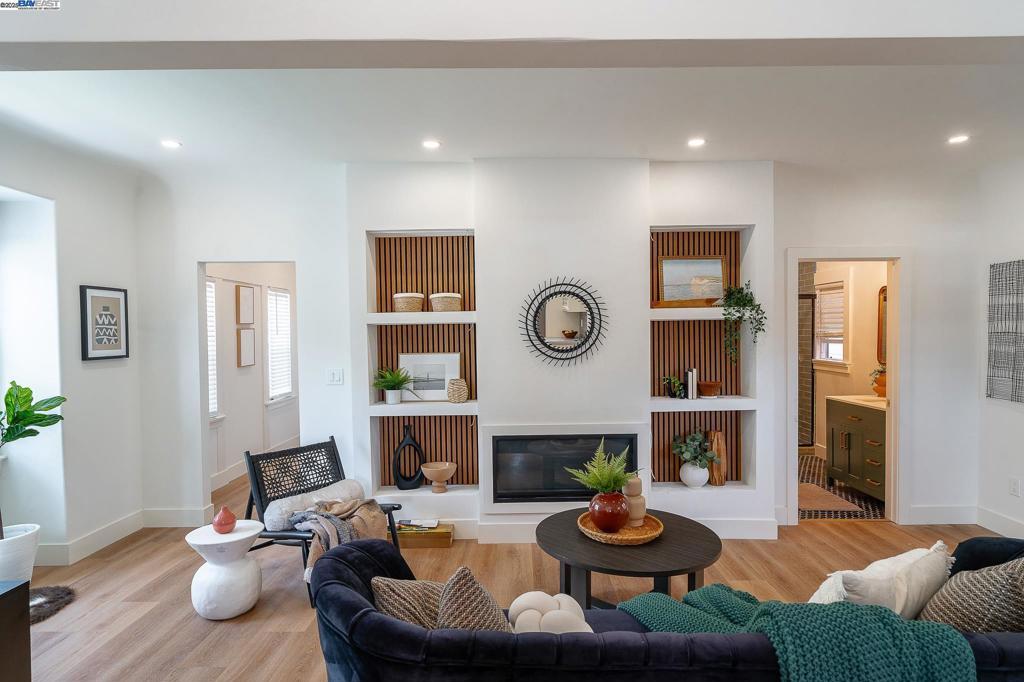 Photo of Listing #41115137