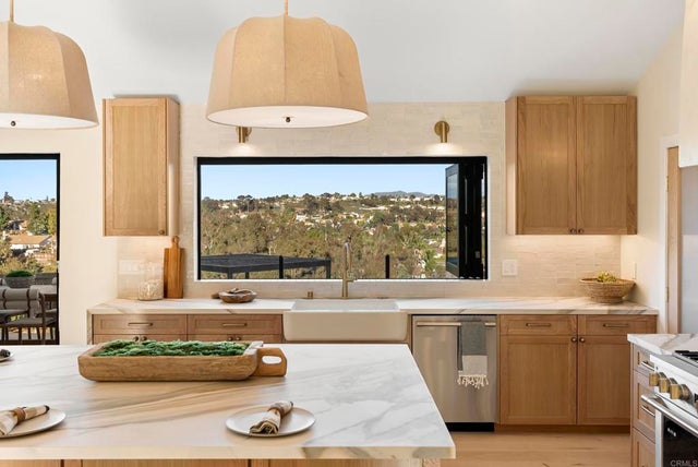 3920 Holly Brae, Carlsbad.