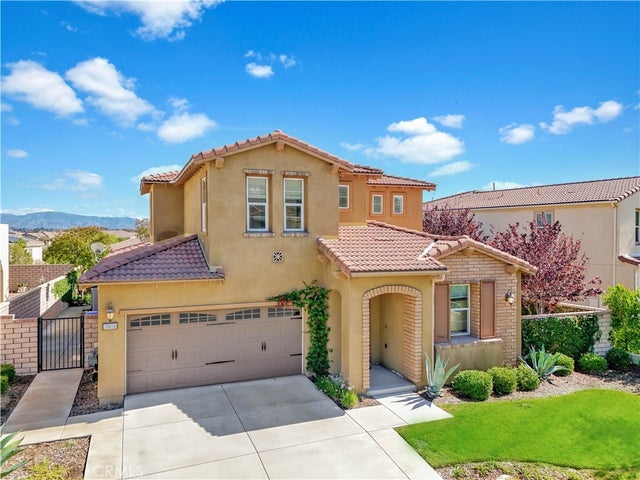 28658 Farrier Drive, Valencia