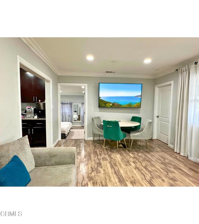 11080 De Foe Avenue, Pacoima