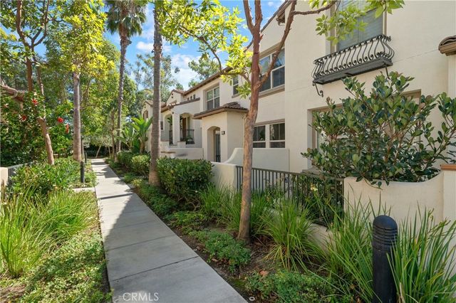 142 Hedge Bloom, Irvine