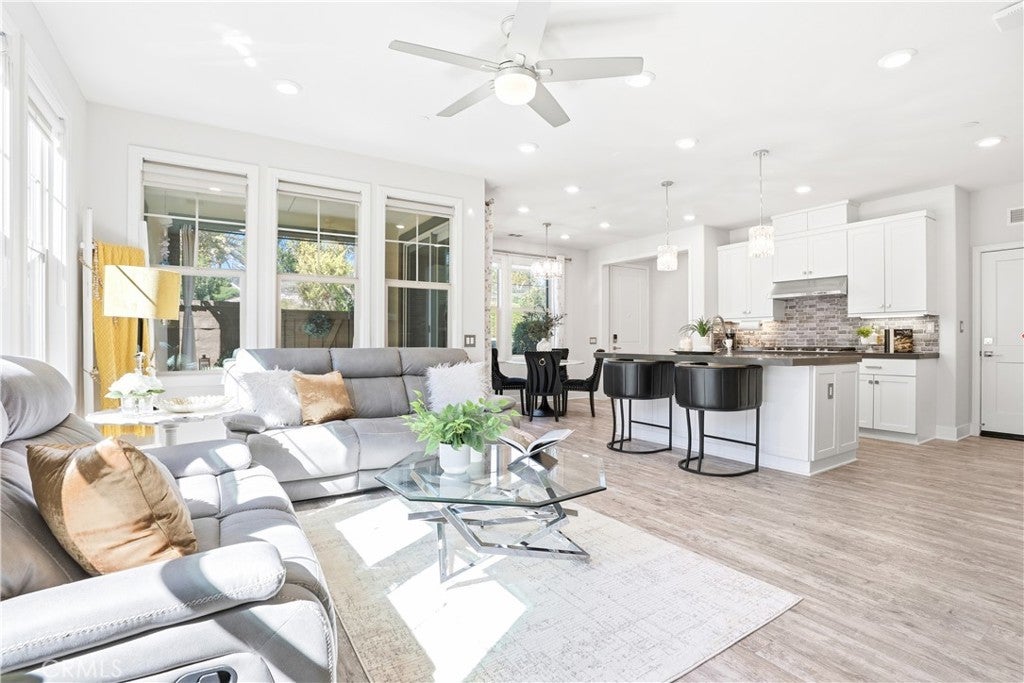 Photo of Listing #OC25236018