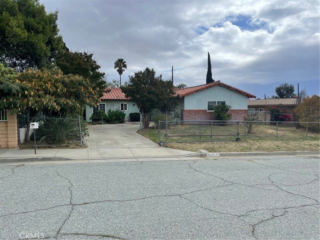 1106 Durward, Banning