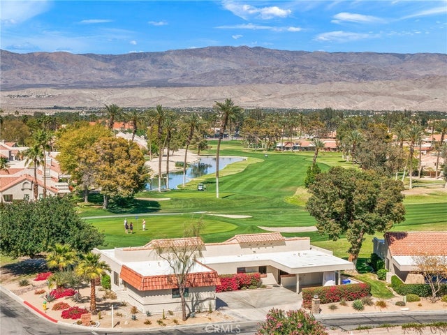 77050 Pauma Valley Way, Palm Desert