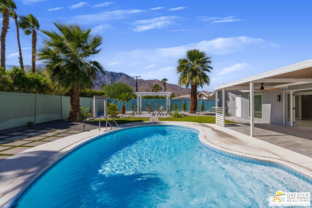505 Molino Road, Palm Springs