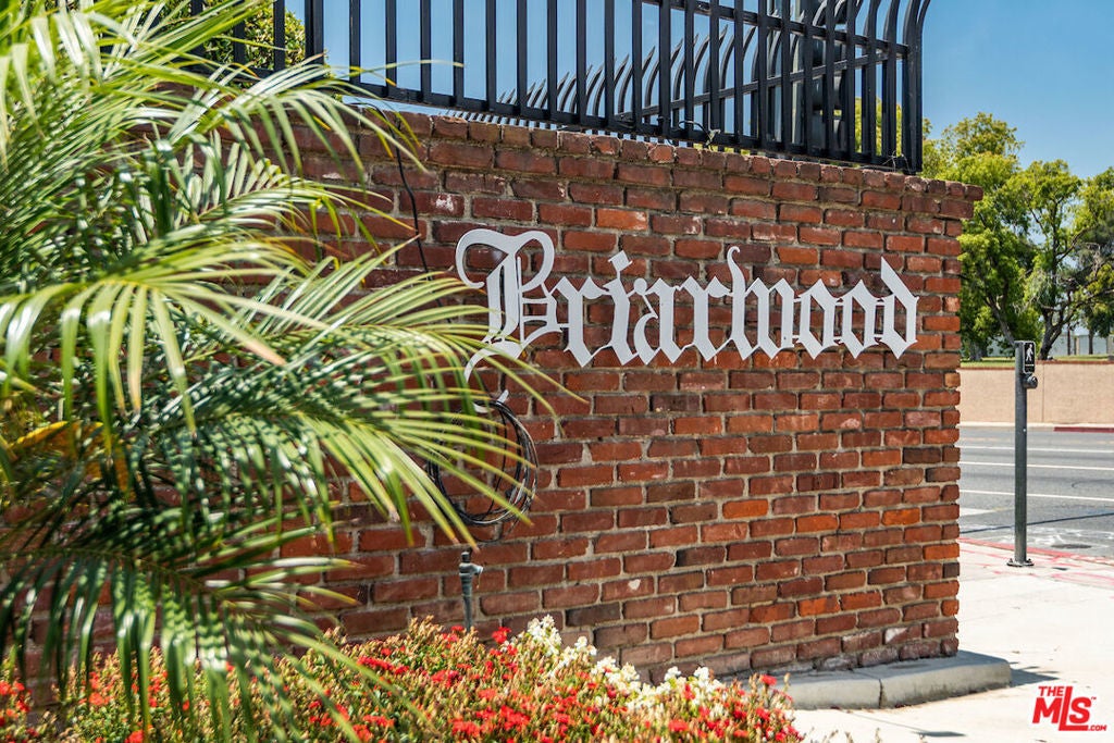 Photo of Listing #25607091