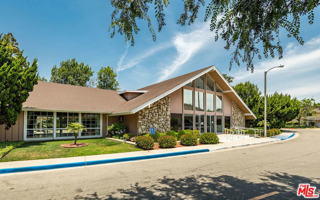 3500 Manchester Boulevard 281, Inglewood