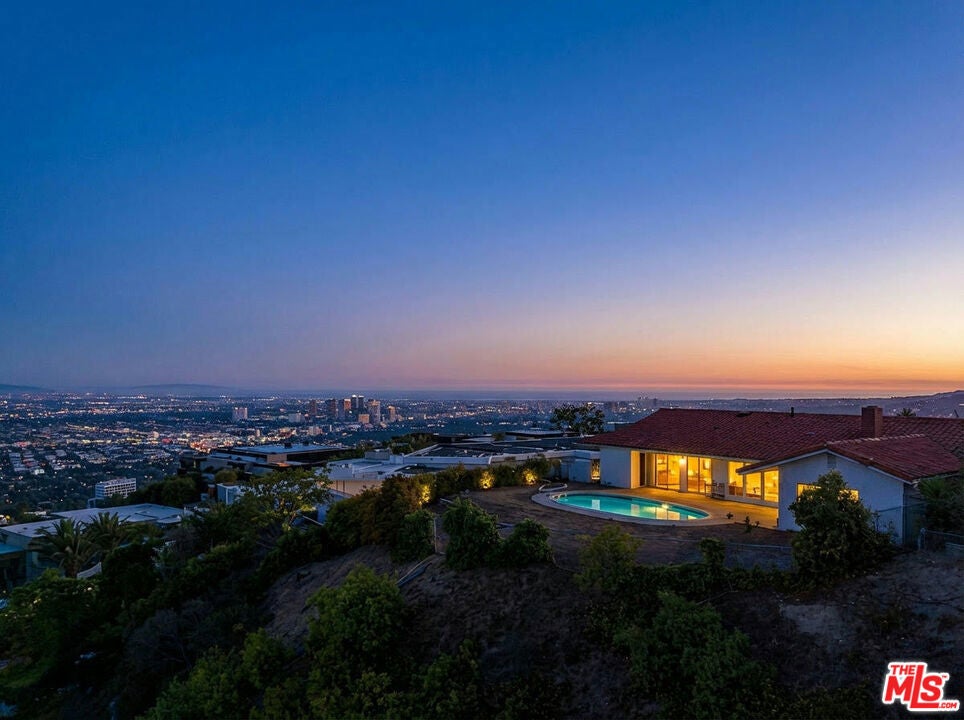 Photo of Listing #25606941