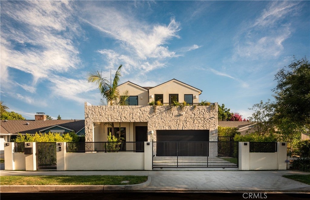 Photo of Listing #SR25240958