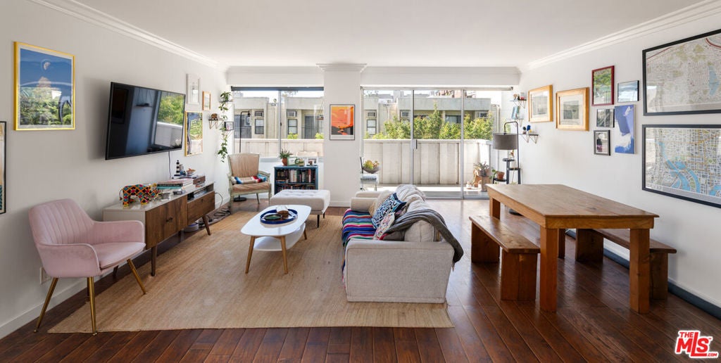 Photo of Listing #25606759