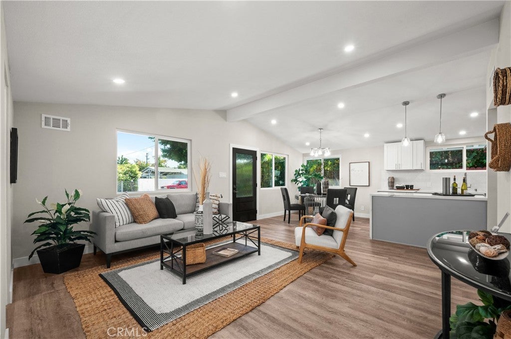 Photo of Listing #OC25243333