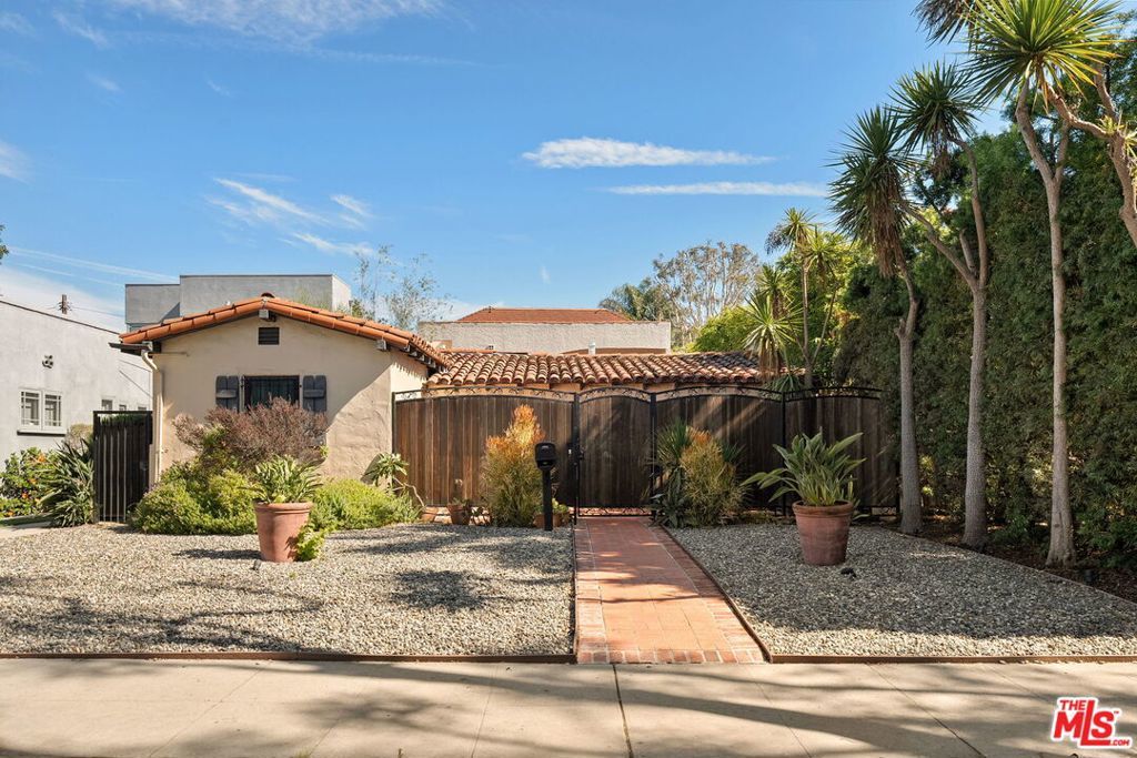 Photo of Listing #25607473